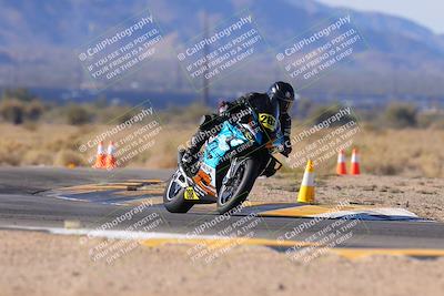 media/Dec-17-2023-CVMA (Sun) [[bf0c04832d]]/Race 2 Amateur Supersport Open/